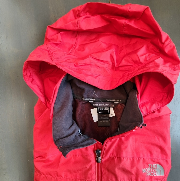 The North Face Women's Windbreaker Sz XL Red Hydrenalite Windproof Rain Hooded - Picture 2 of 7